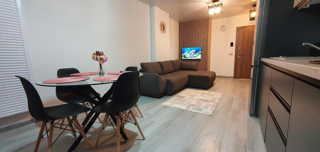 Helin Apartament By Alezzi N10 Năvodari Екстериор снимка